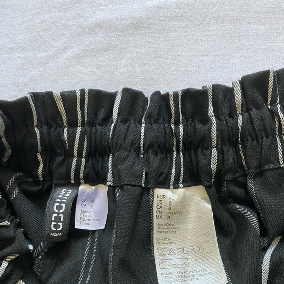 H&M Paper bag striped shorts - Picture 2 of 3